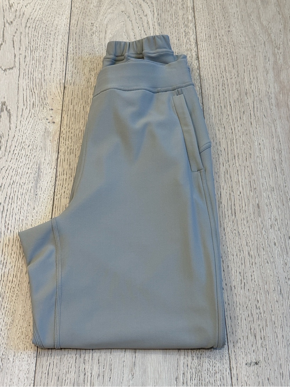 Lululemon Adapted State High-Rise Fleece Jogger in Size 4